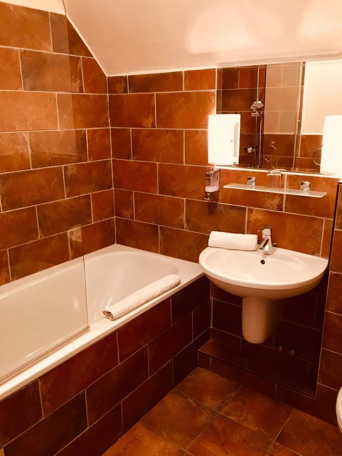 Atrium Panzio Hotel Esztergom Ngoại thất bức ảnh